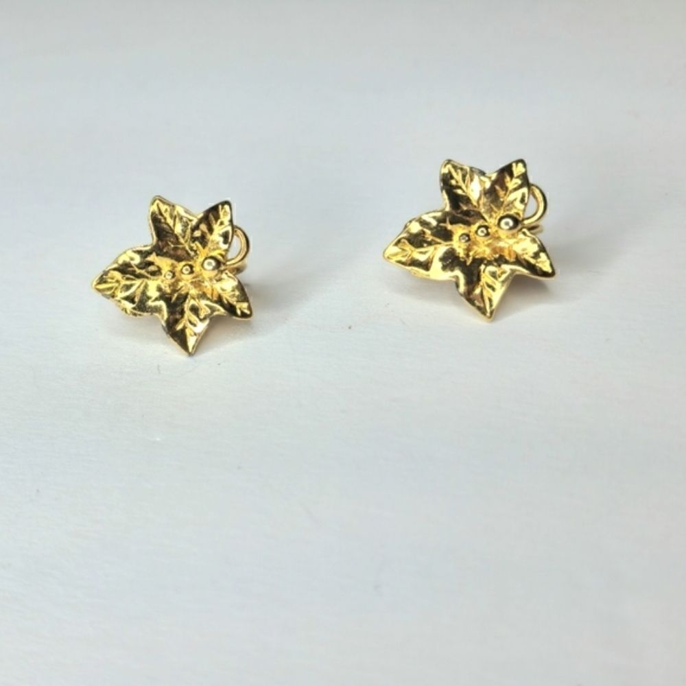 5/$25 Vintage gold leaf earrings